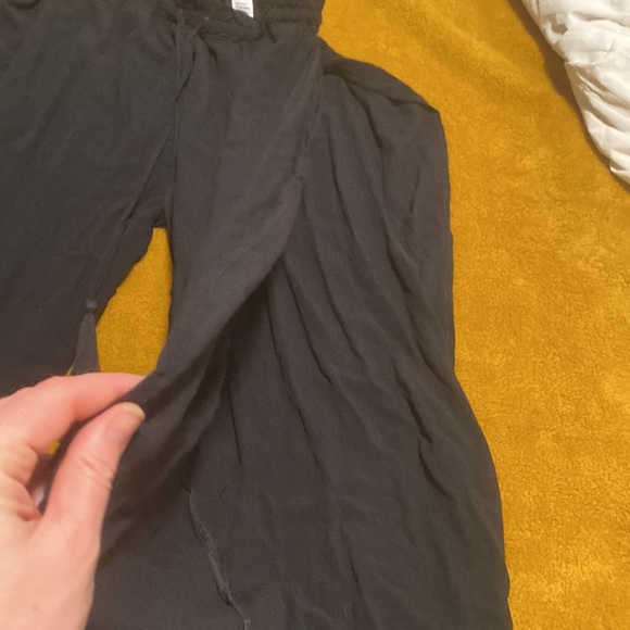 NWT beach pants with leg slit to the thigh - Picture 2 of 5